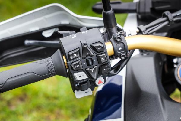 Honda Africa Twin Adventure Sports - left-hand switch cube