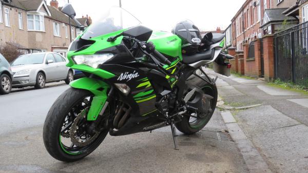 Kawasaki ZX-6R Ninja Review