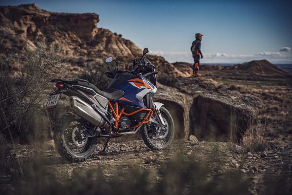 KTM 1290 Super Adventure R rear