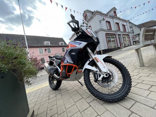 KTM 1290 Super Adventure R in Diss Town