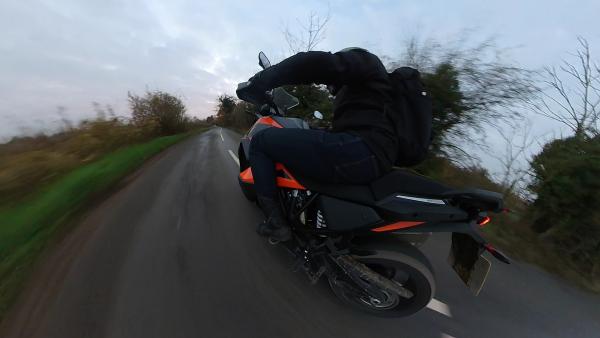 KTM 1290 Super Adventure S riding Alex